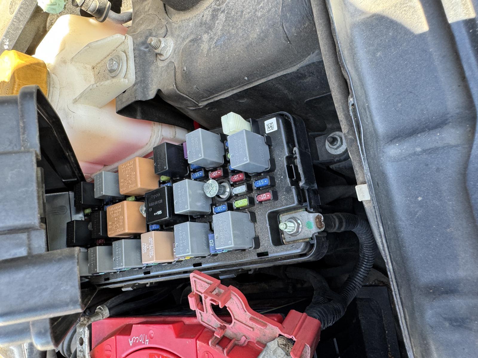 View Auto part Fuse Box HOLDEN CAPTIVA 2010