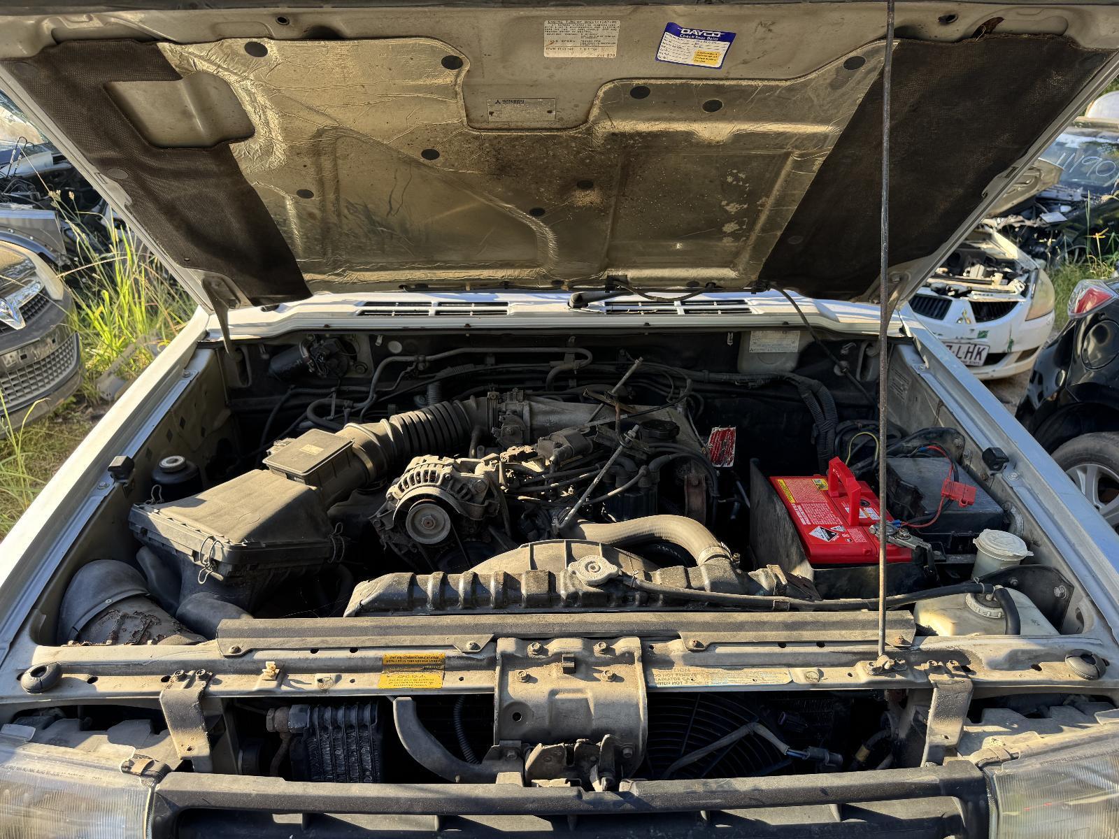 View Auto part Horn MITSUBISHI PAJERO 1993