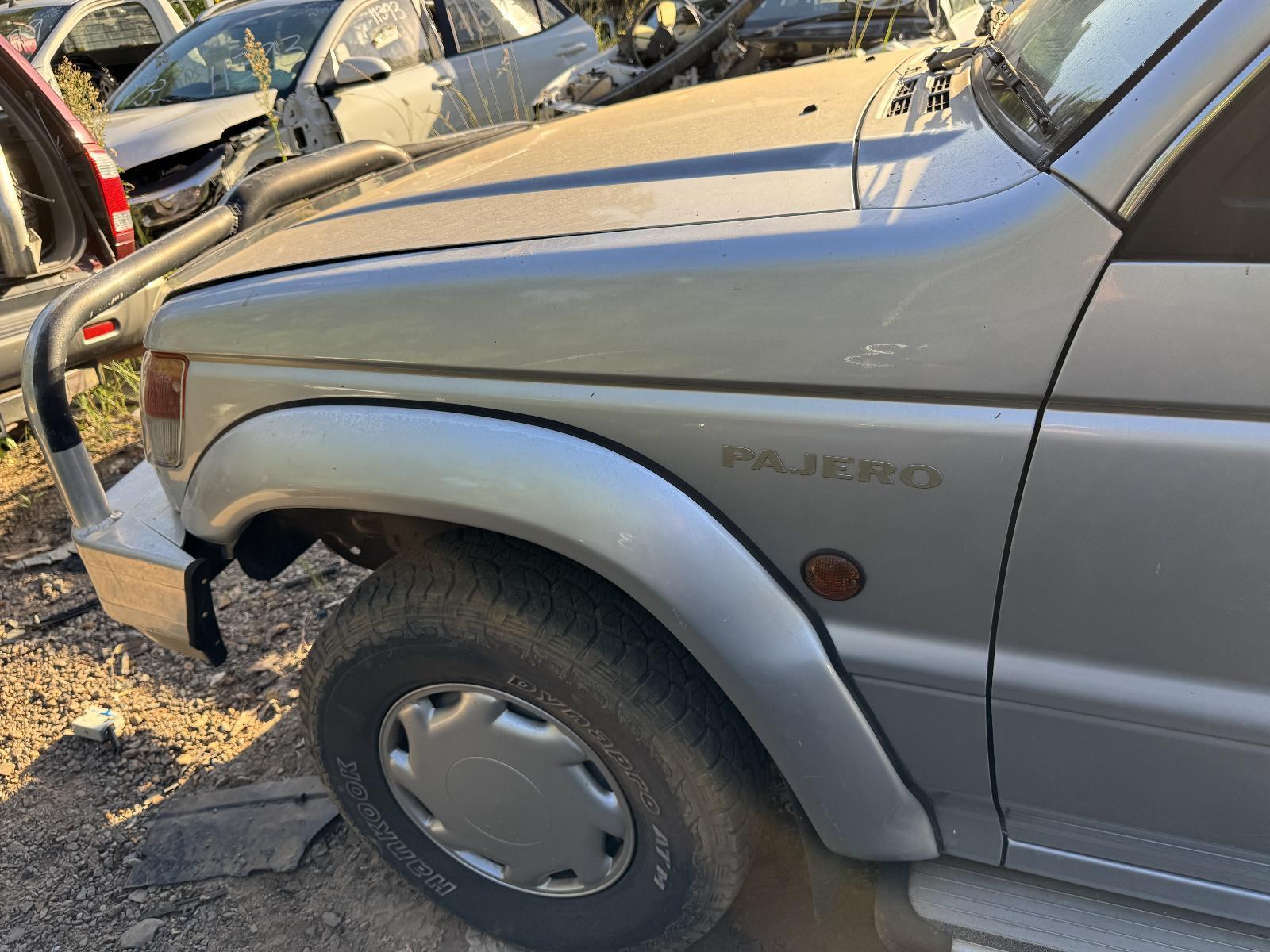 View Auto part Left Guard MITSUBISHI PAJERO 1993