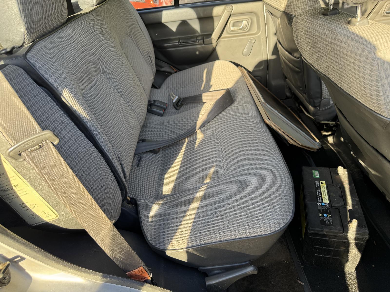 View Auto part 2nd Seat (Rear Seat) MITSUBISHI PAJERO 1993