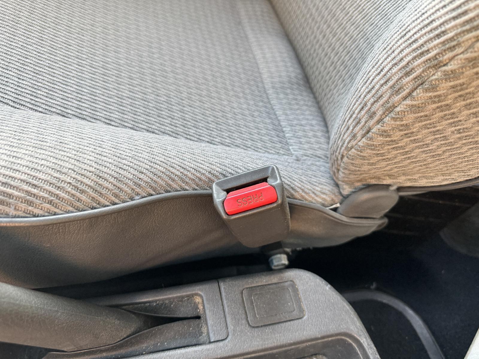 View Auto part Seatbelt/Stalk MITSUBISHI PAJERO 1993