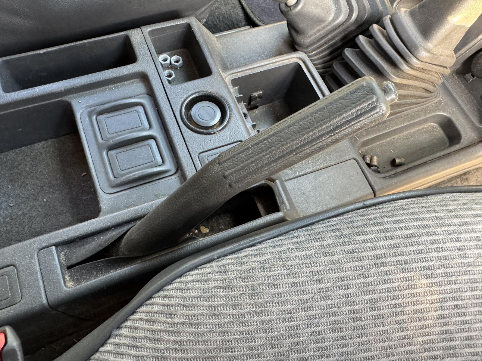 View Auto part Handbrake Lever MITSUBISHI PAJERO 1993