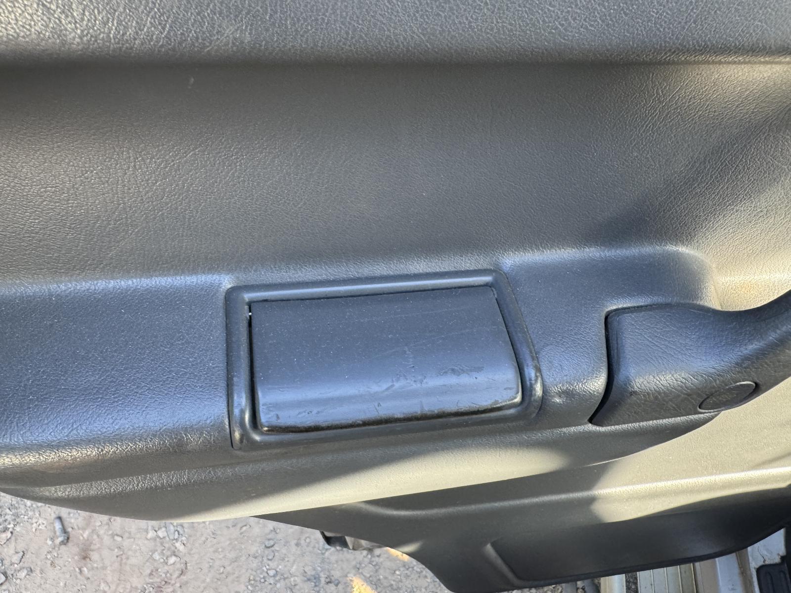 View Auto part Ashtray MITSUBISHI PAJERO 1993