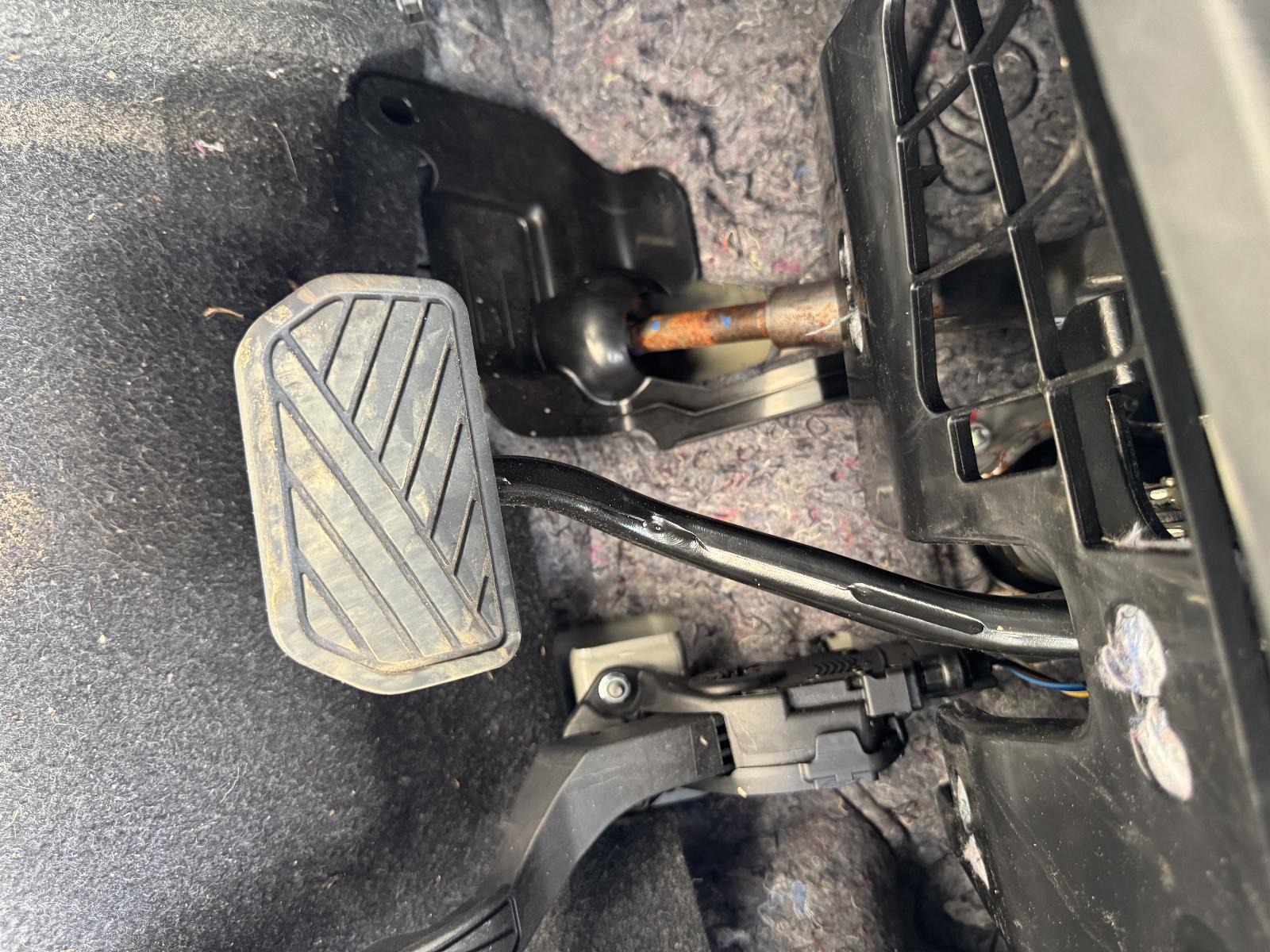 View Auto part Pedal Assembly SUZUKI VITARA 2024
