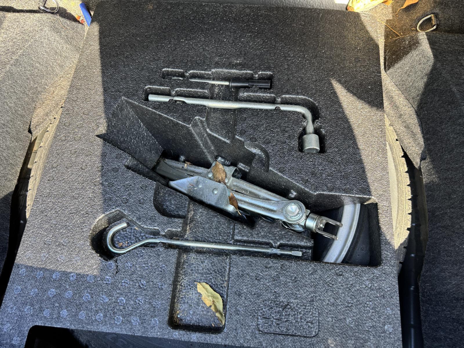 View Auto part Jack/Tool Kit HONDA ACCORD 2013