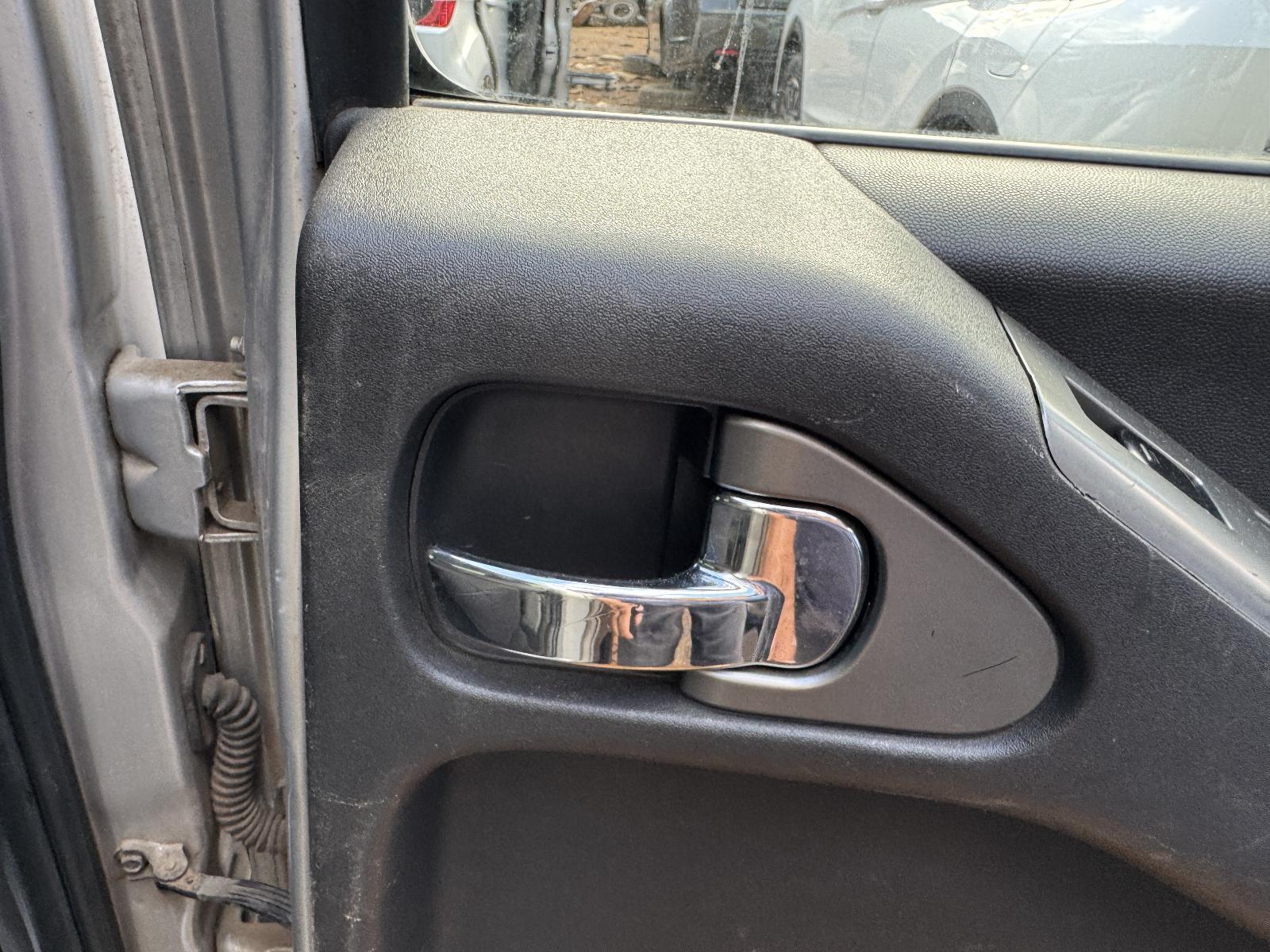 View Auto part Door Handle NISSAN NAVARA 2007
