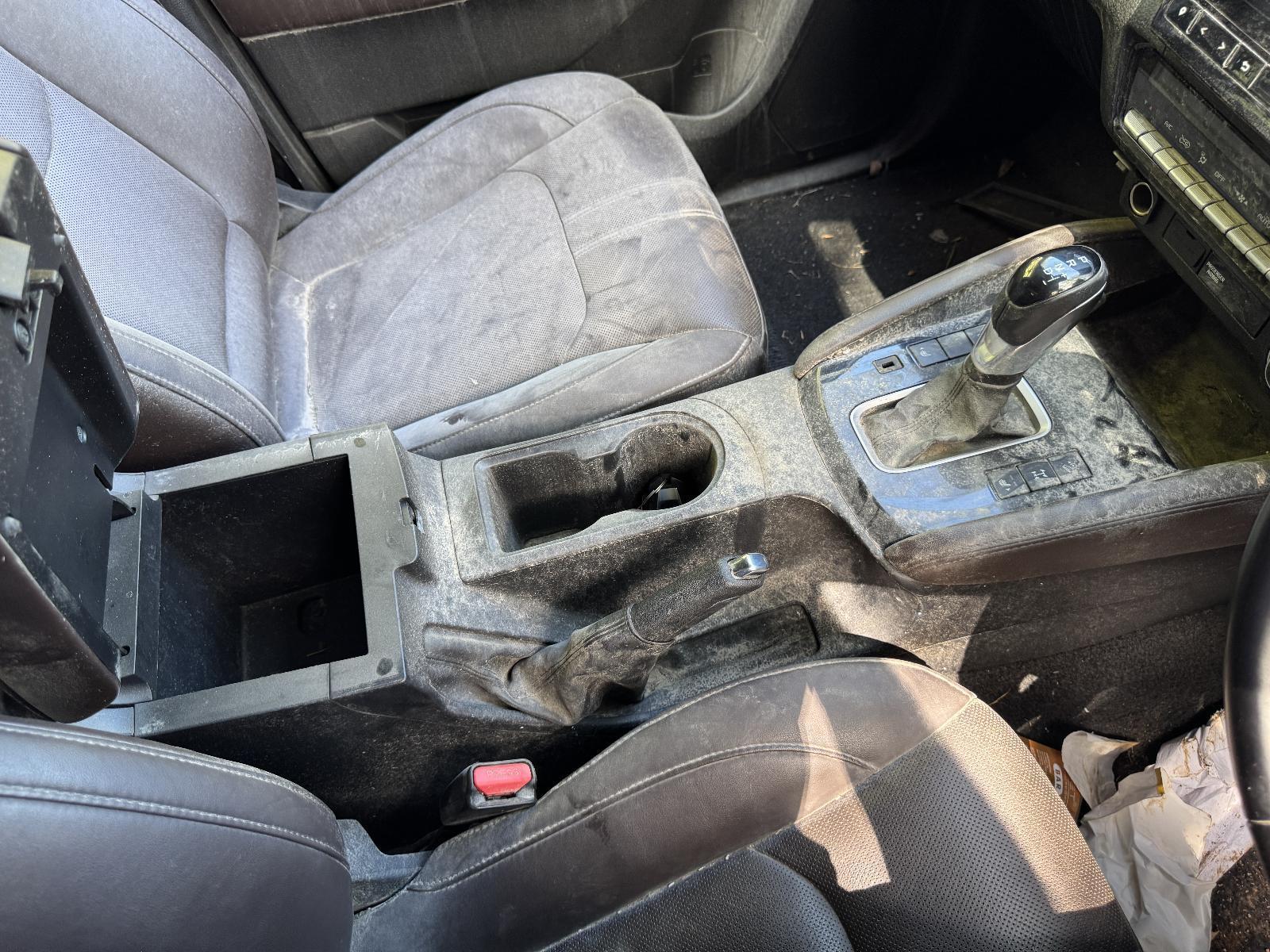 View Auto part Console MAZDA BT50 2022