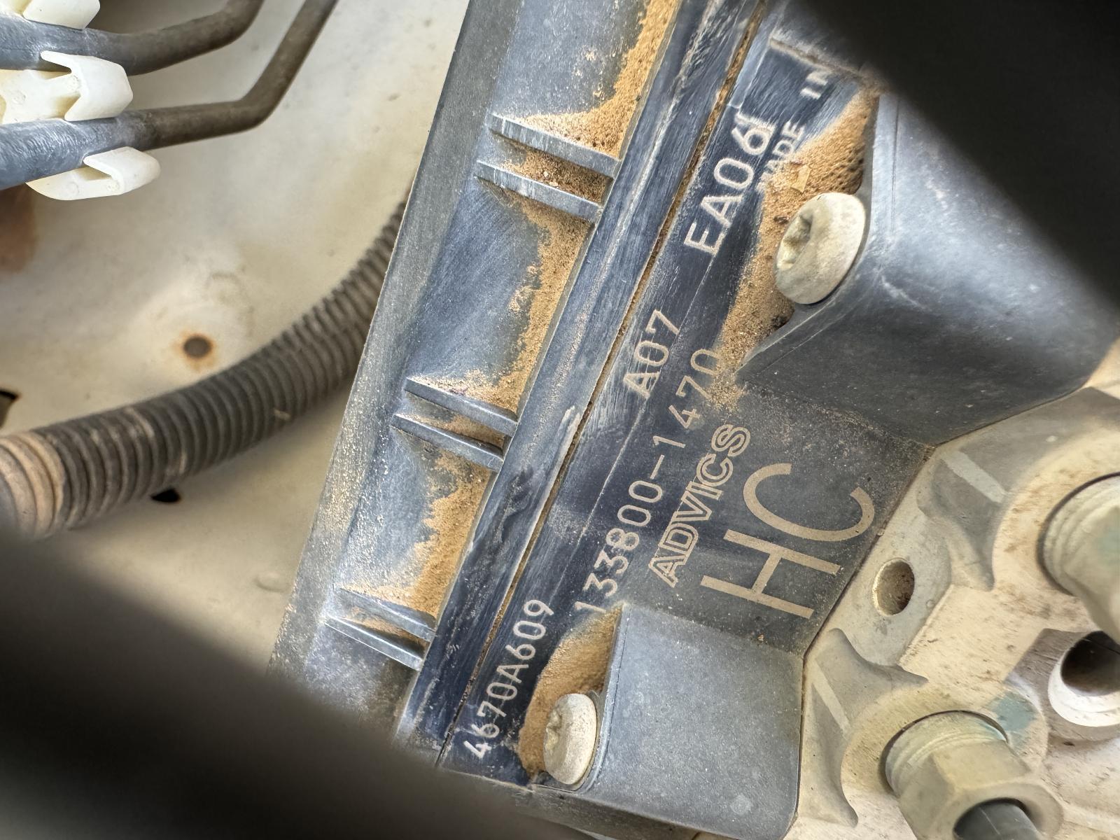 View Auto part Abs Pump/Modulator MITSUBISHI TRITON 2011