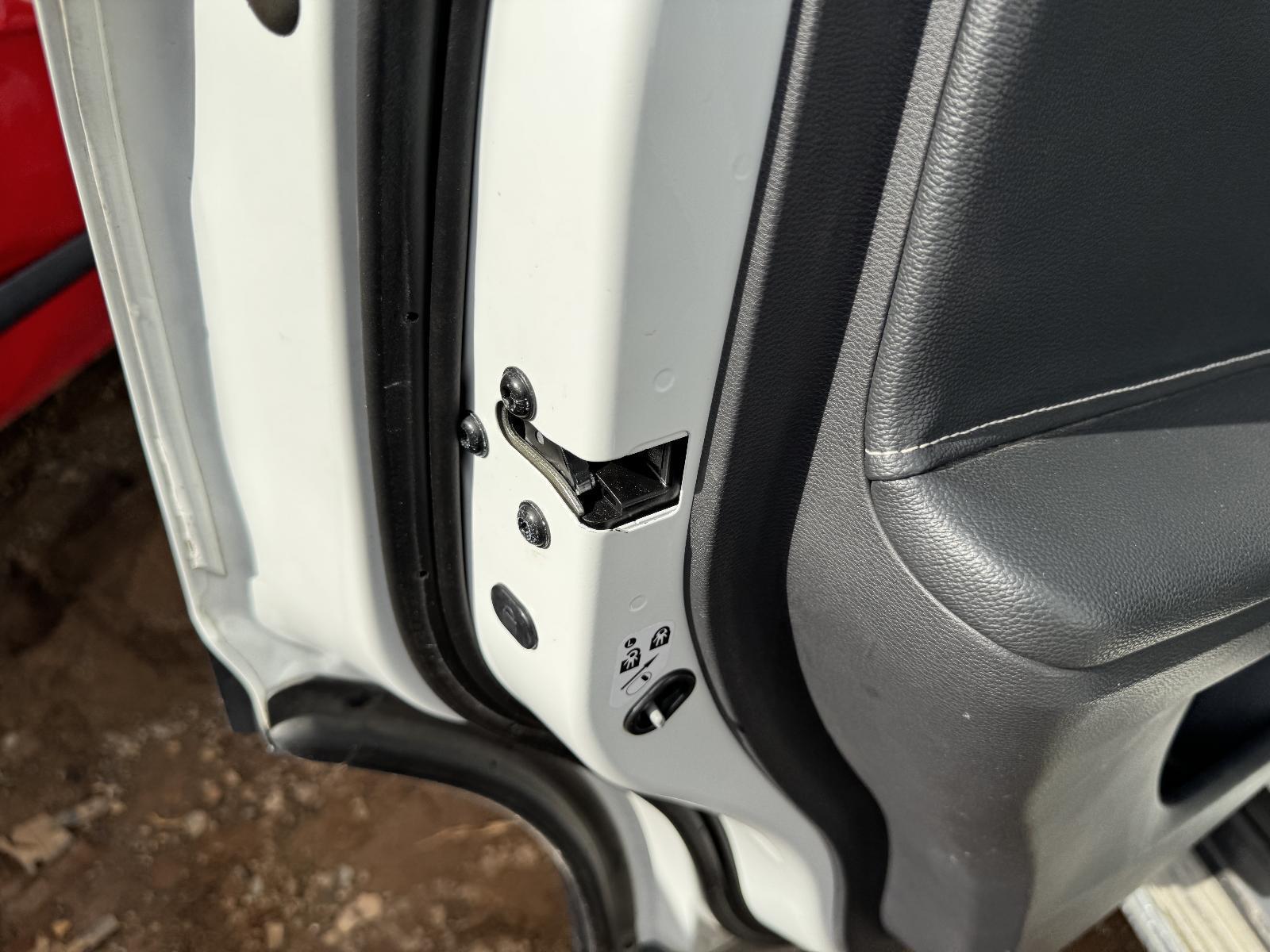 View Auto part Door/Boot/Gate Lock LDV D90 2022