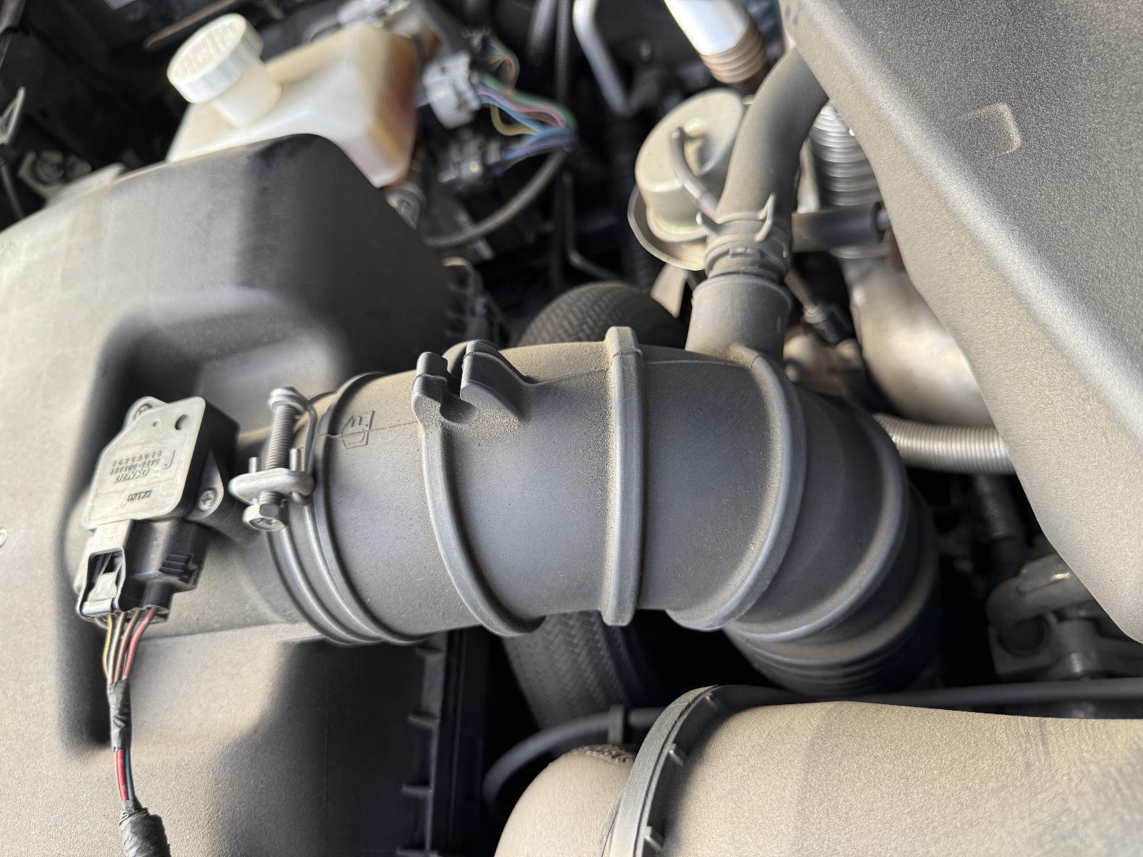 View Auto part Air Cleaner Duct/Hos MITSUBISHI PAJERO 2016