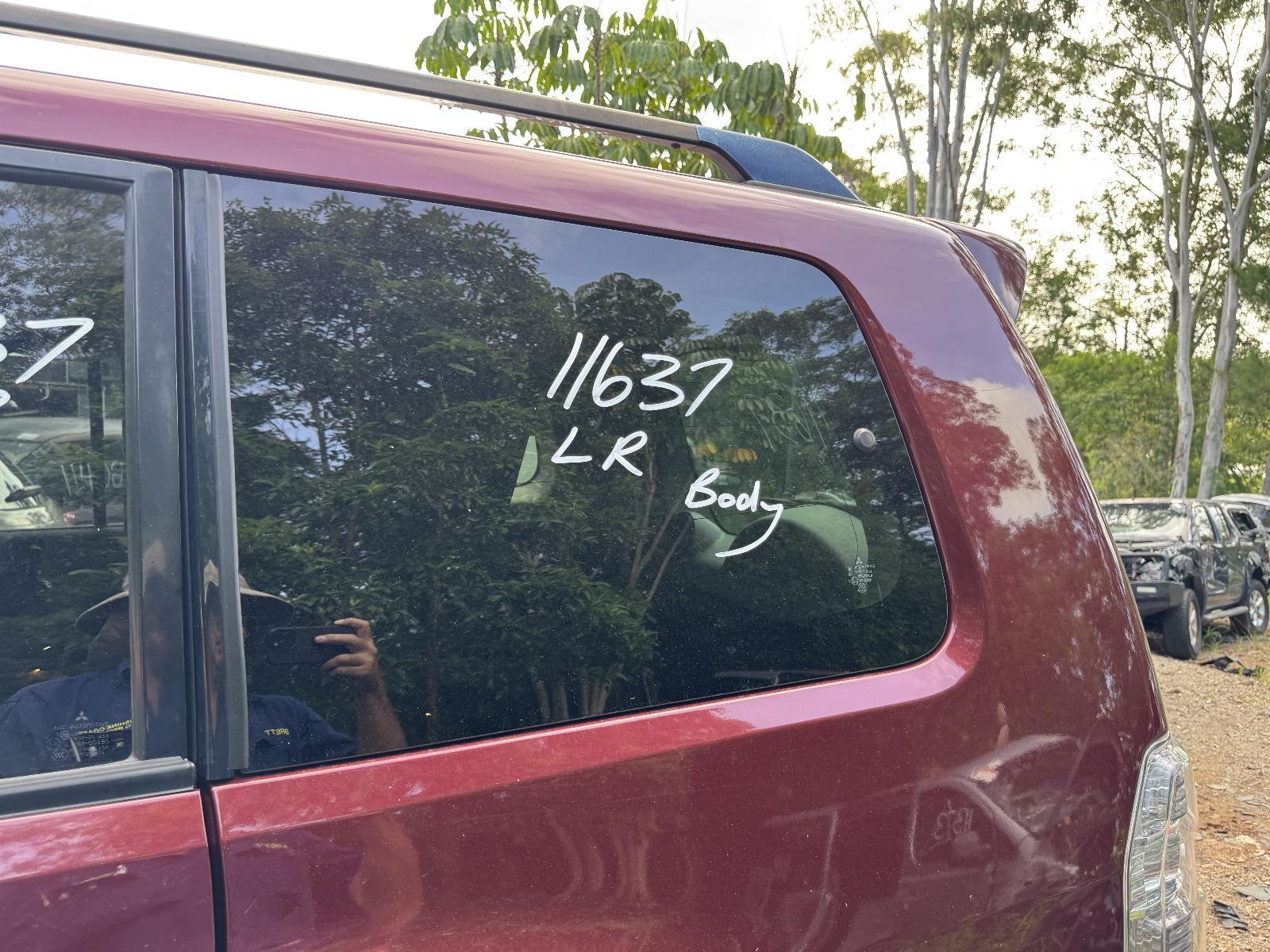 View Auto part Left Rear Side Glass MITSUBISHI PAJERO 2016