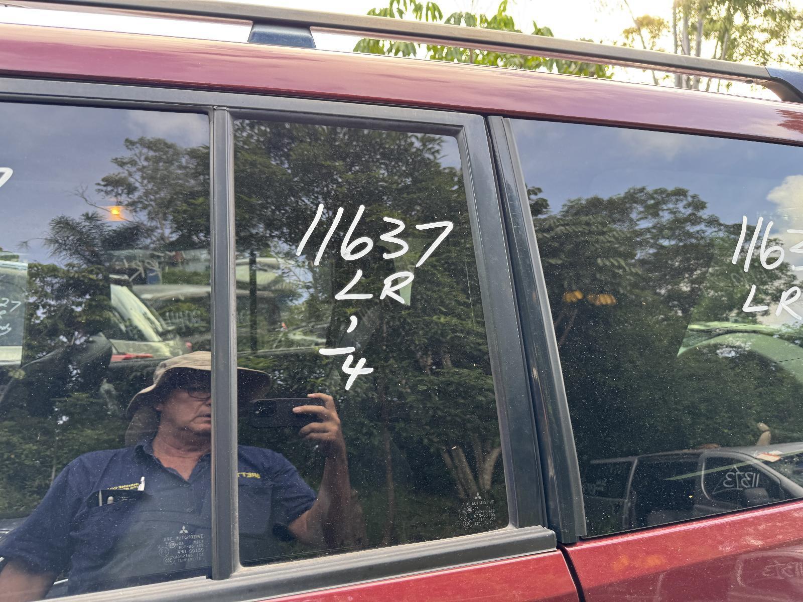 View Auto part Left Rear 1/4 Door Glass MITSUBISHI PAJERO 2016