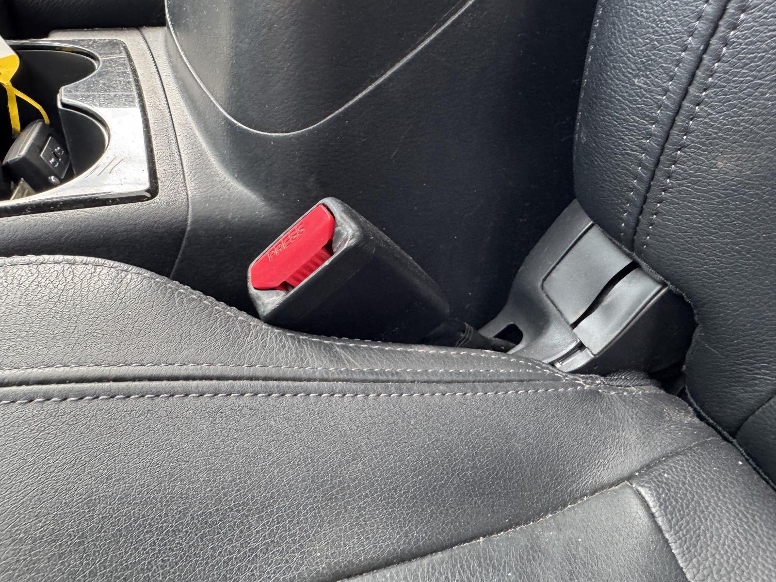 View Auto part Seatbelt/Stalk MITSUBISHI PAJERO 2016