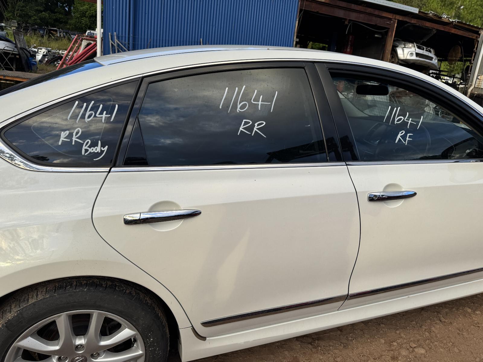View Auto part RIGHT_REAR_DOOR_SLIDING NISSAN MAXIMA 2011