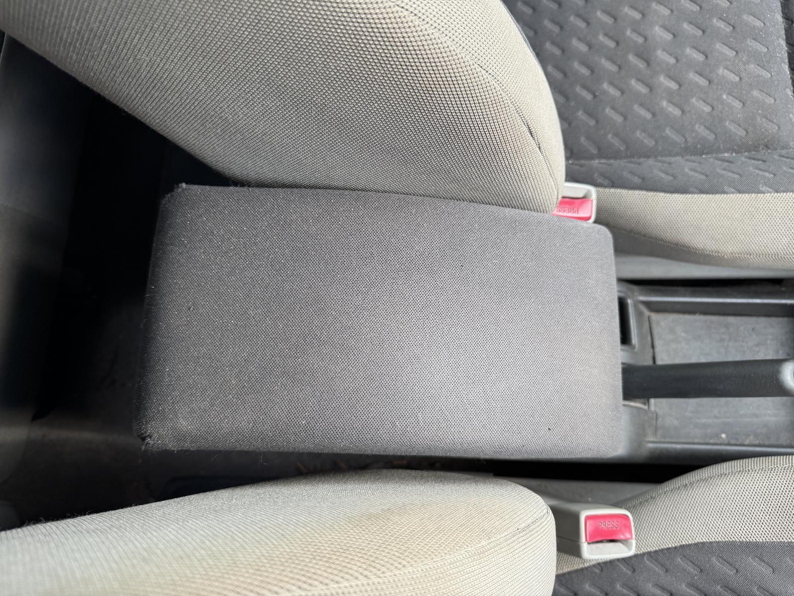 View Auto part Console NISSAN XTRAIL 2005