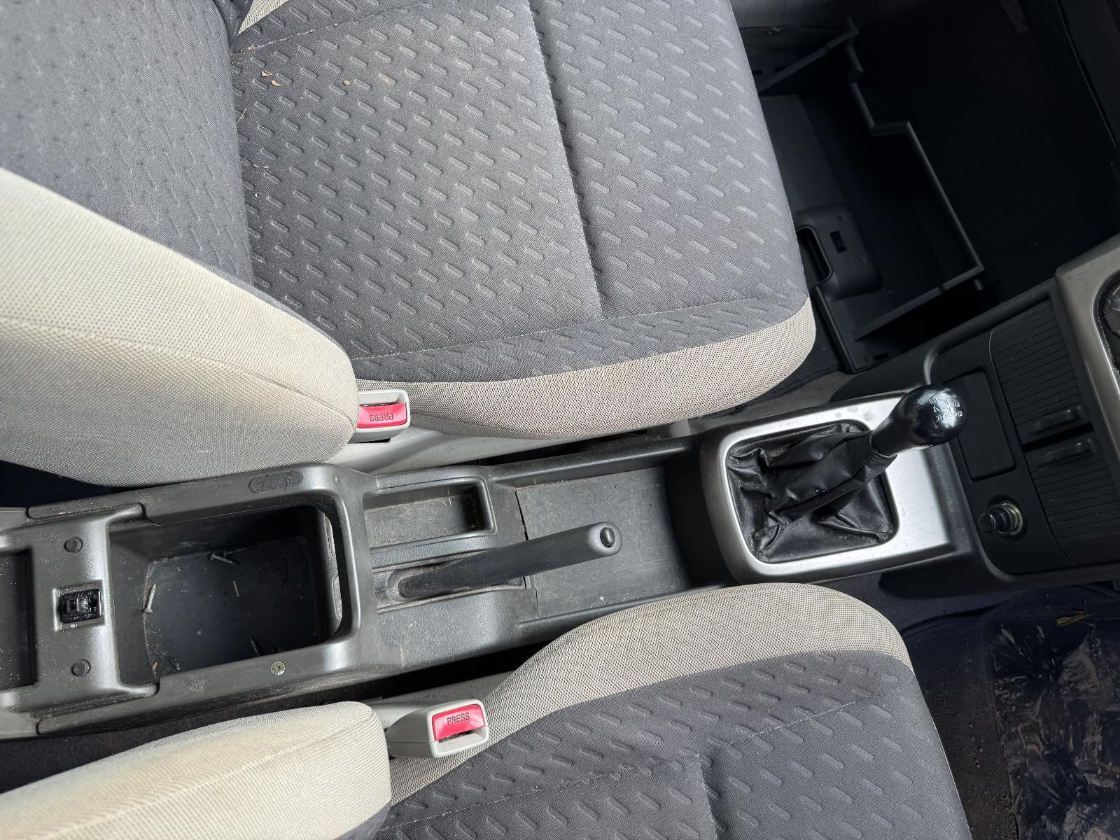 View Auto part Console NISSAN XTRAIL 2005