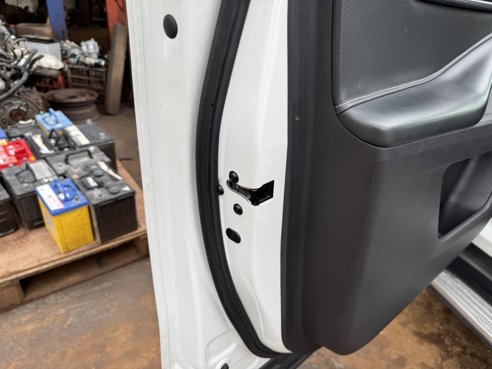 View Auto part Door/Boot/Gate Lock LDV D90 2022