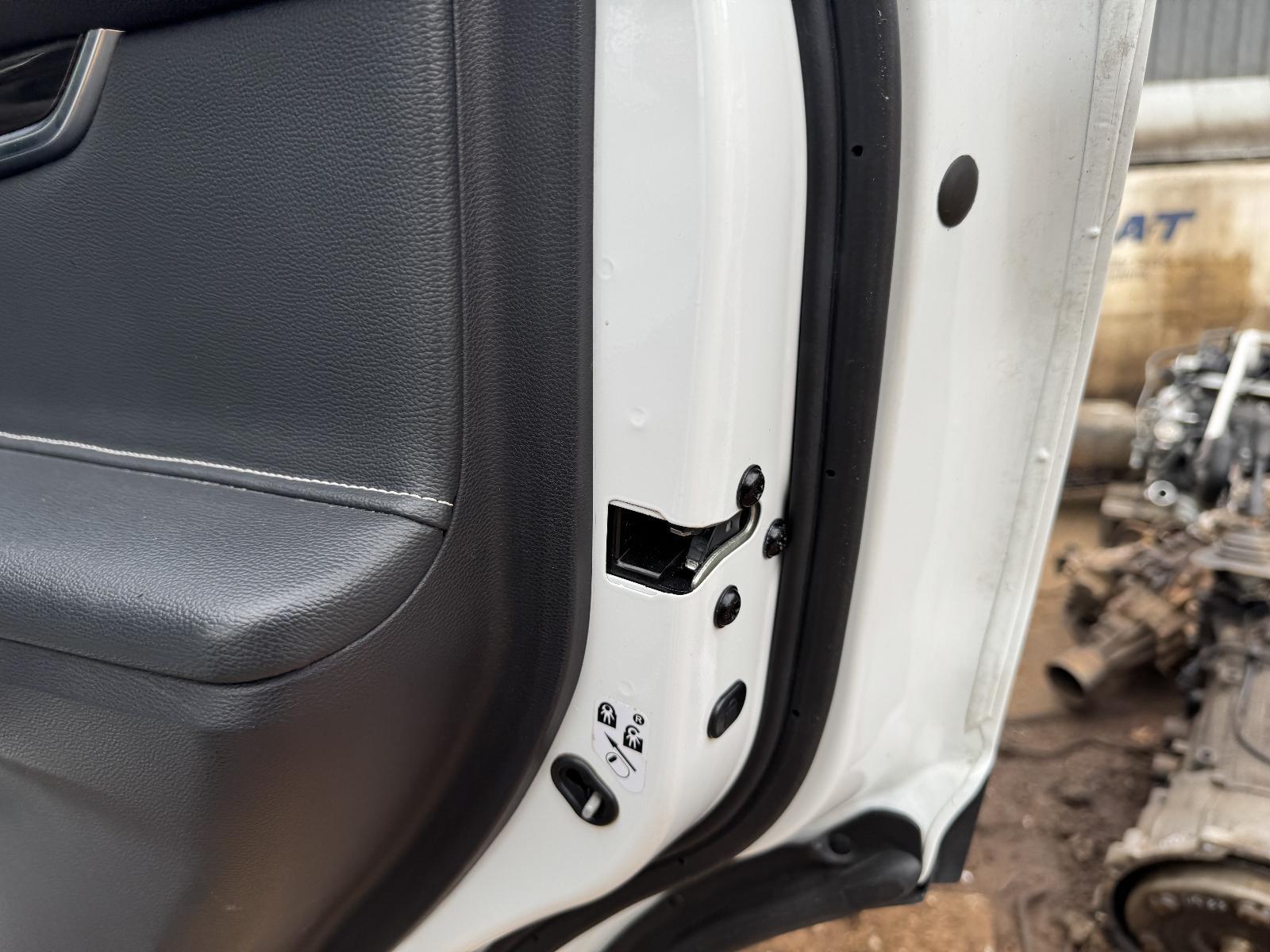 View Auto part Door/Boot/Gate Lock LDV D90 2022