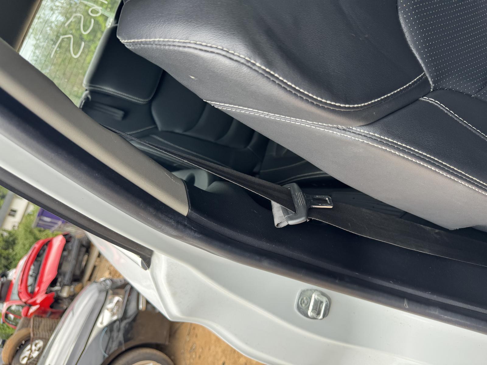 View Auto part Seatbelt/Stalk LDV D90 2022