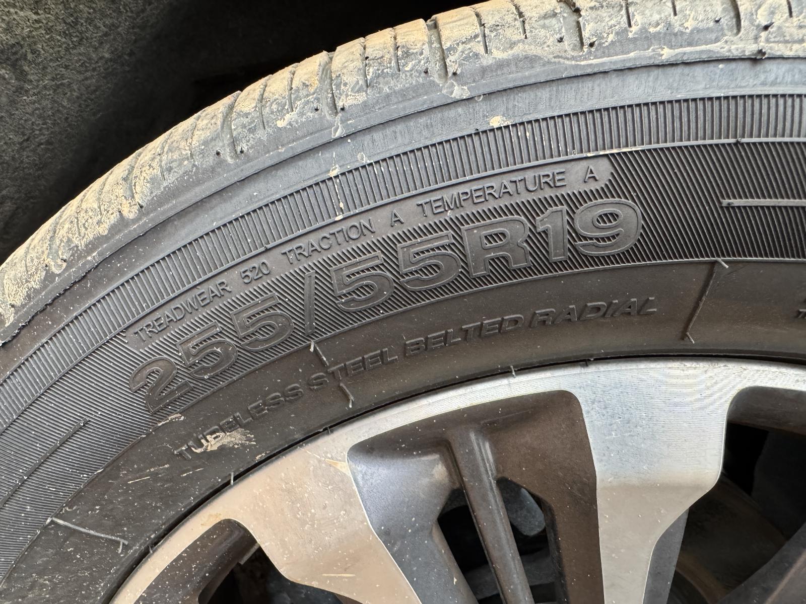View Auto part Tyre LDV D90 2022