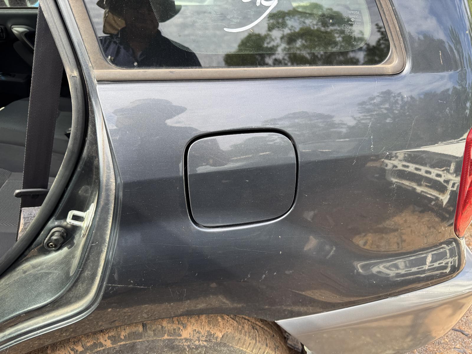 View Auto part Fuel Door / Filler TOYOTA RAV4 2004