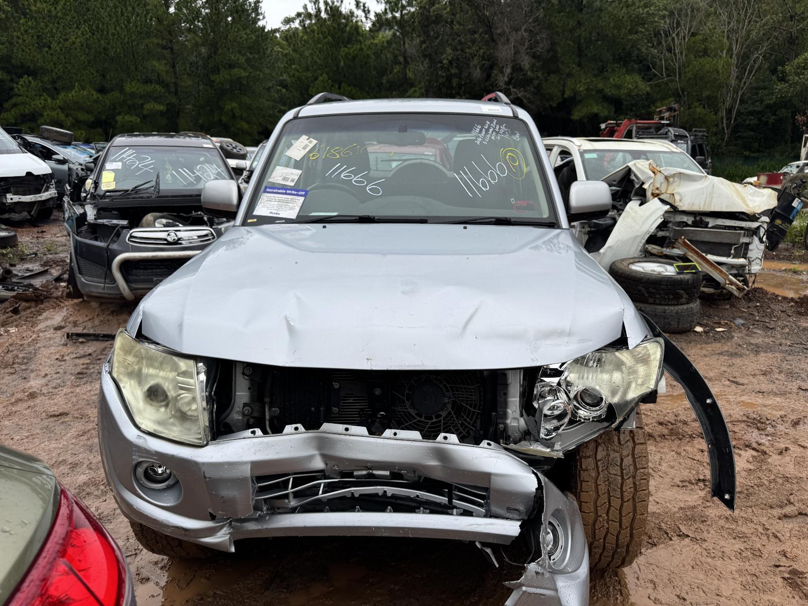 View Auto part Engine MITSUBISHI PAJERO 2014