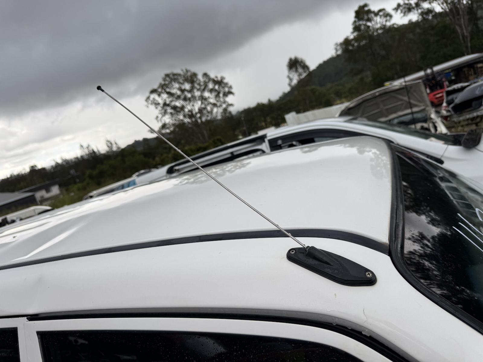 View Auto part Antenna MITSUBISHI PAJERO 2002