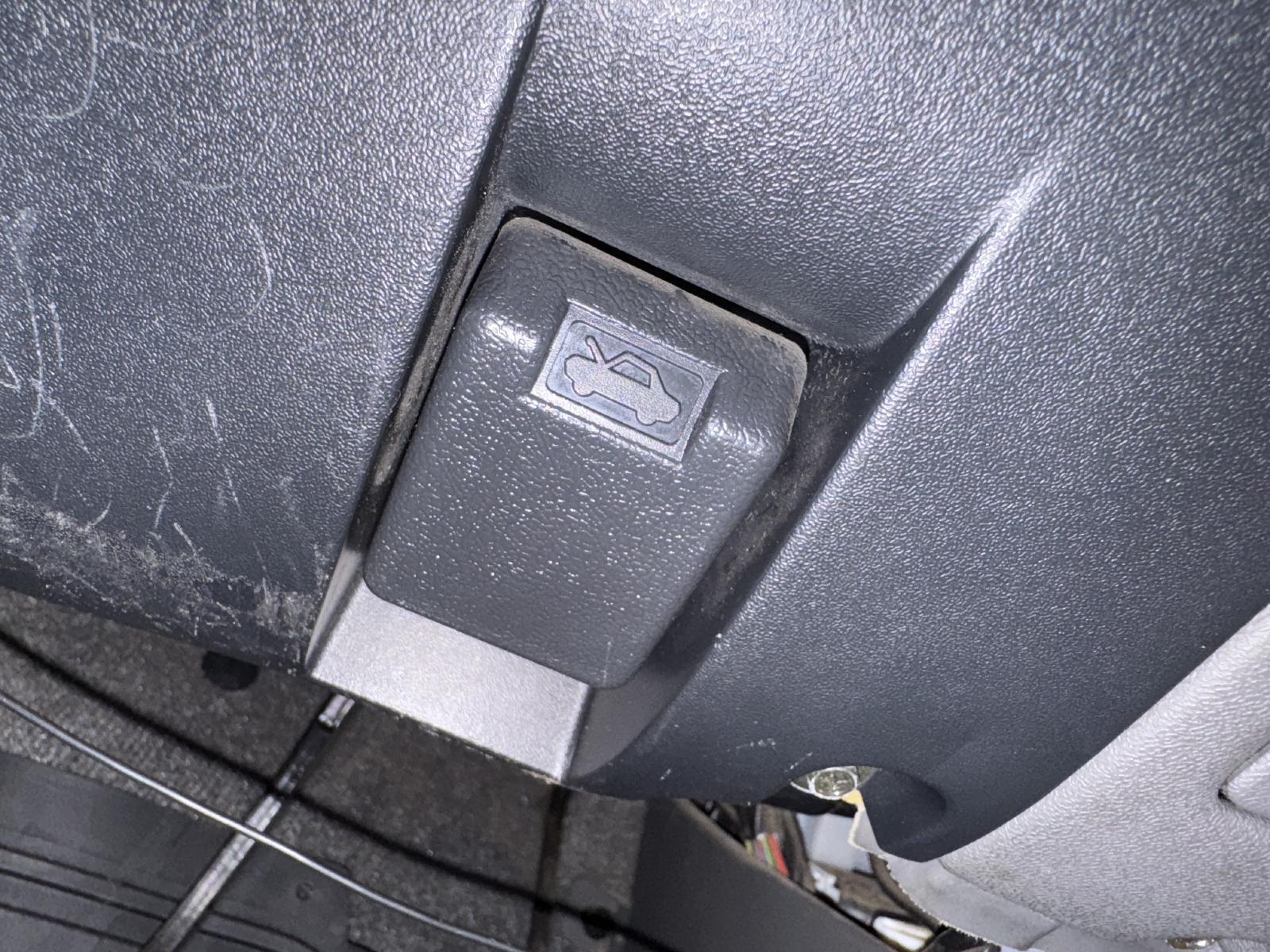 View Auto part Bonnet Release MITSUBISHI PAJERO 2002