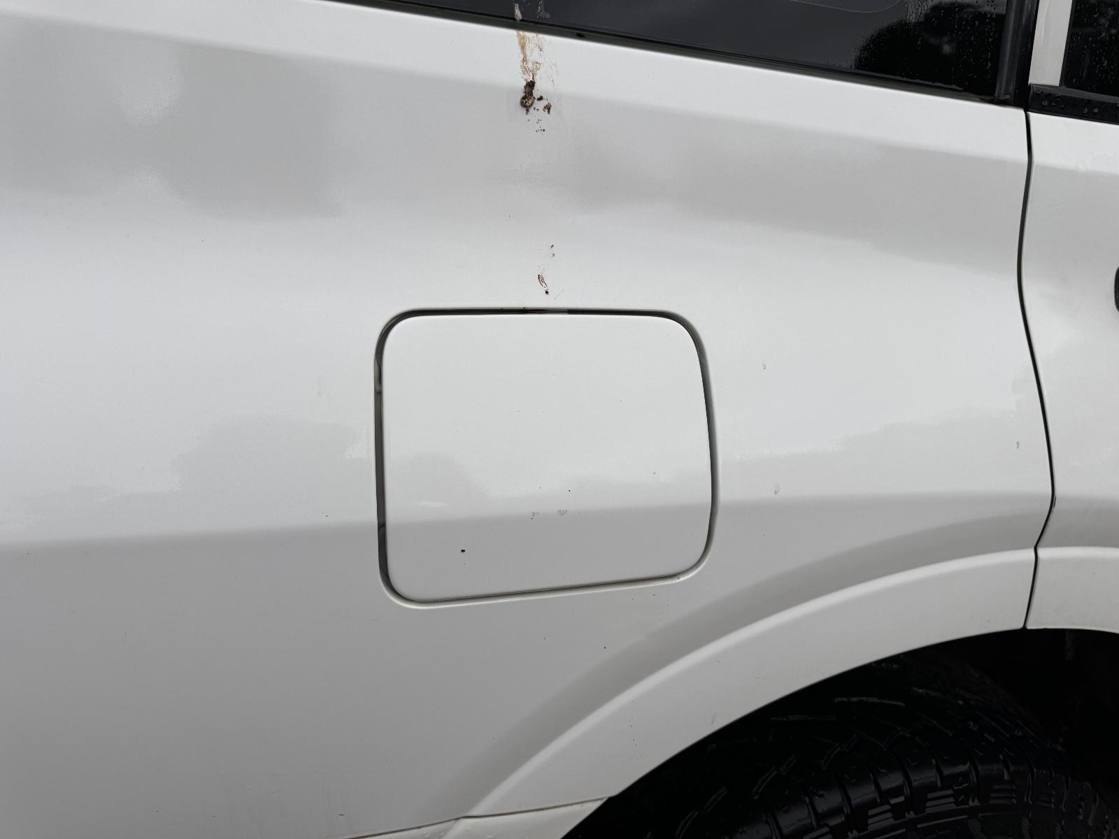 View Auto part Fuel Door / Filler MITSUBISHI PAJERO 2002