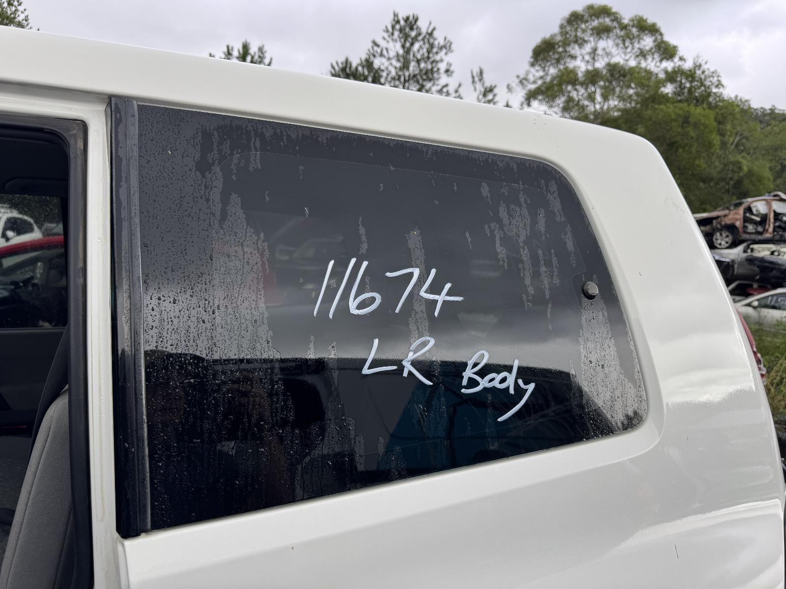 View Auto part Left Rear Side Glass MITSUBISHI PAJERO 2002