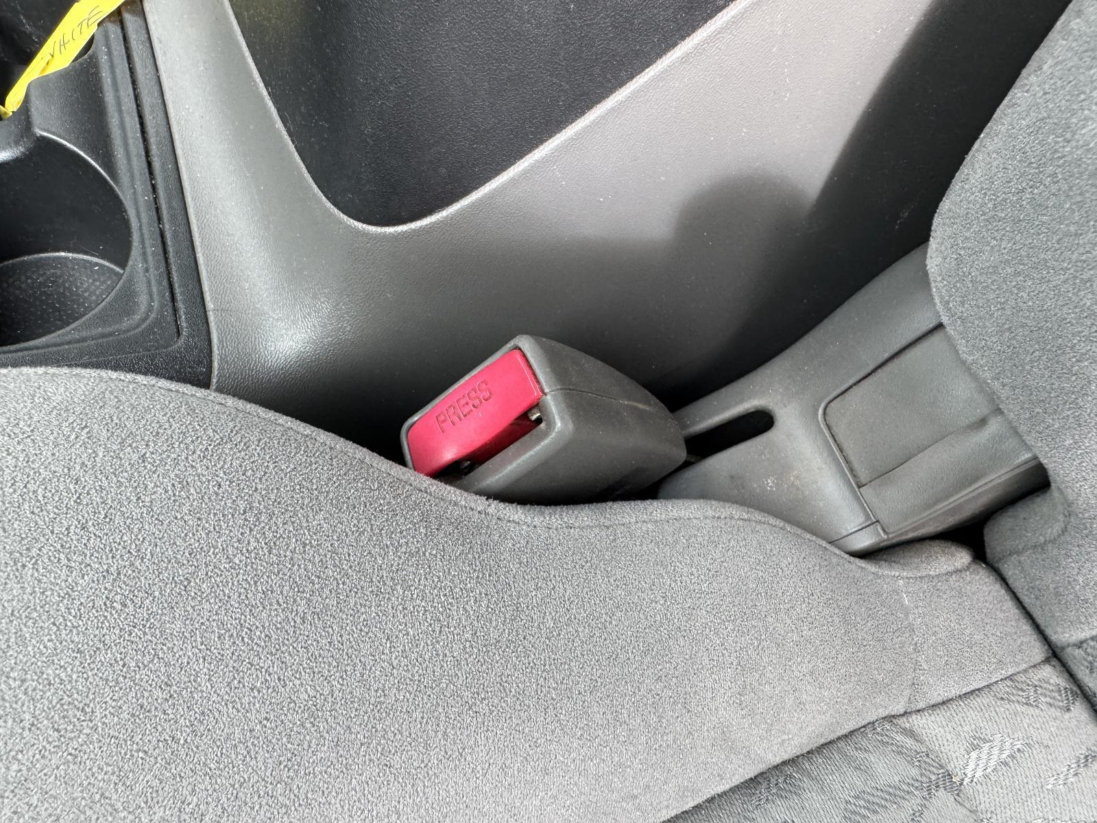 View Auto part Seatbelt/Stalk MITSUBISHI PAJERO 2002