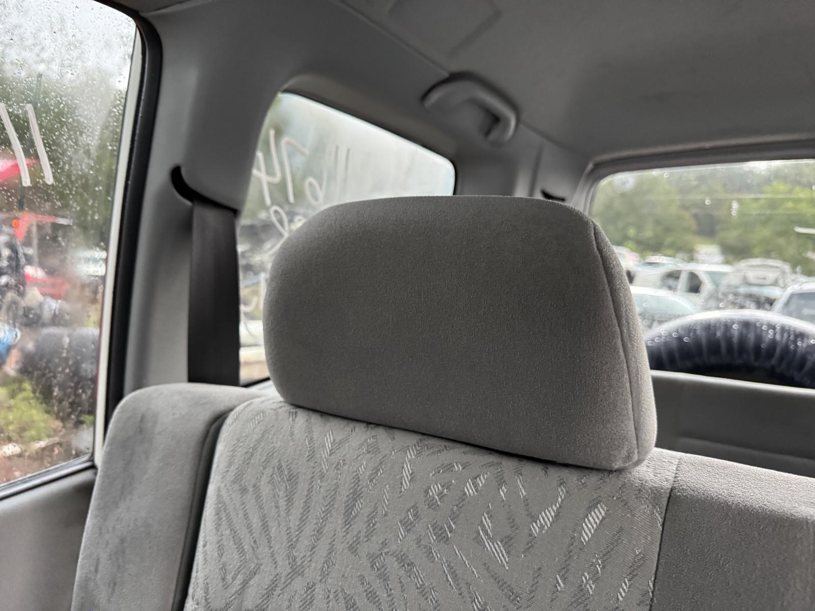 View Auto part Headrest MITSUBISHI PAJERO 2002