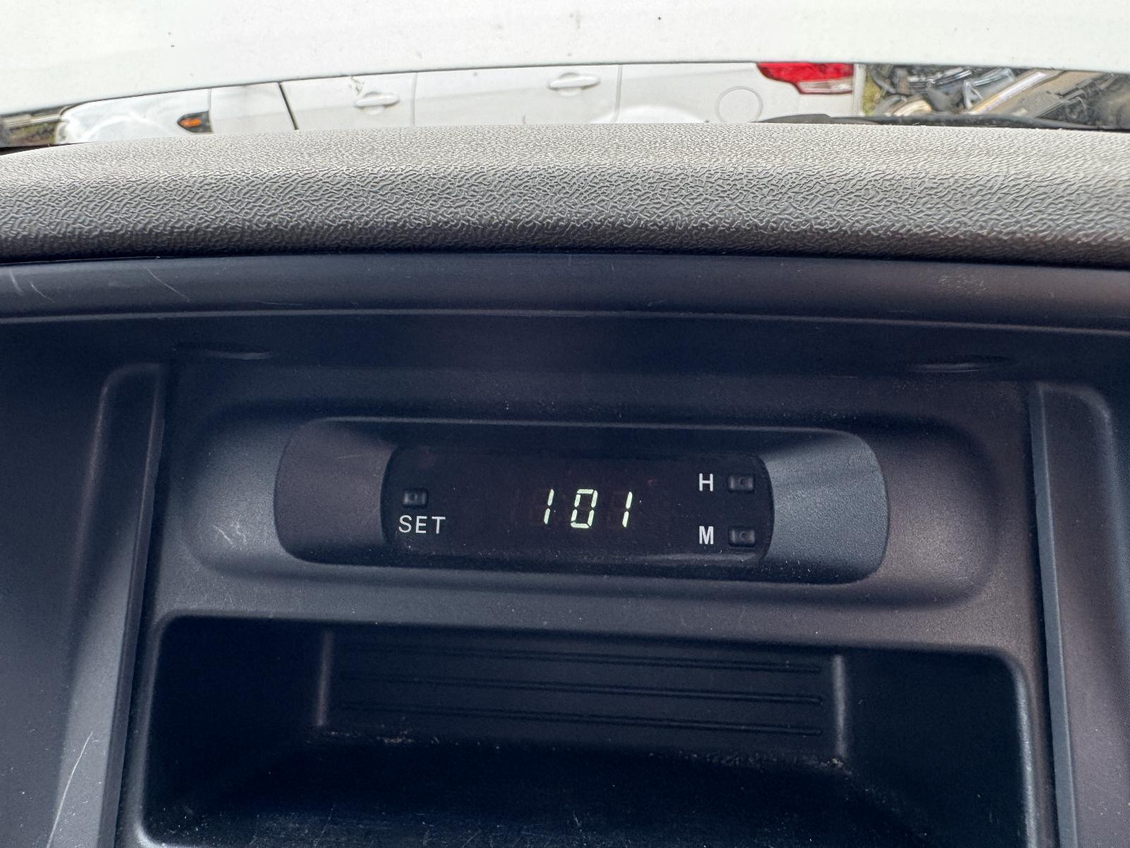View Auto part Clock MITSUBISHI PAJERO 2002