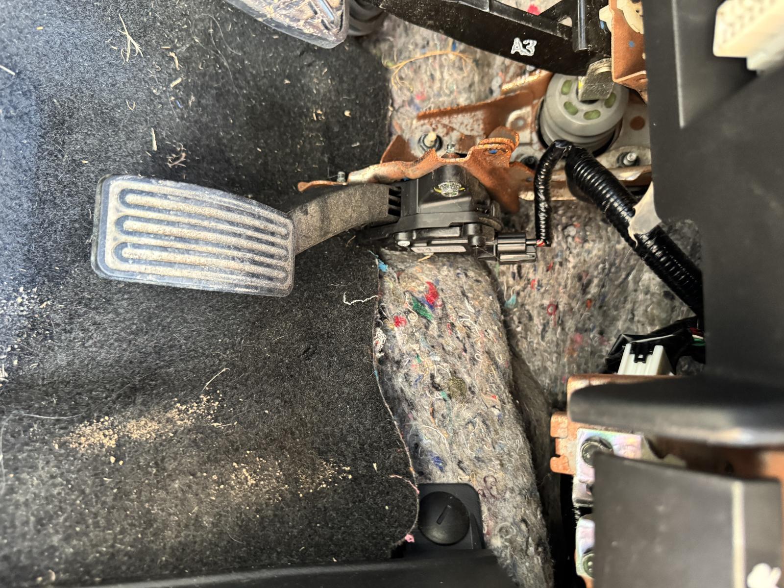 View Auto part Pedal Assembly NISSAN PATHFINDER 2016