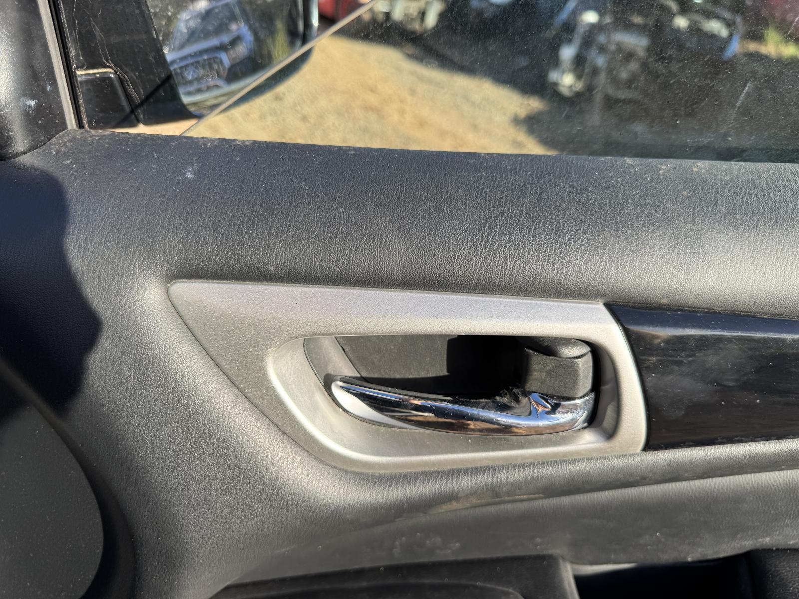 View Auto part Door Handle NISSAN PATHFINDER 2016