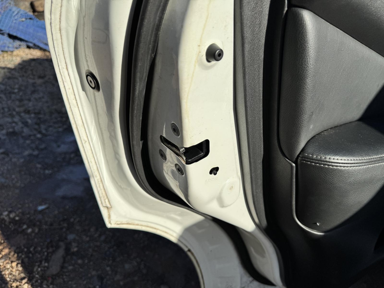 View Auto part Door/Boot/Gate Lock NISSAN PATHFINDER 2016