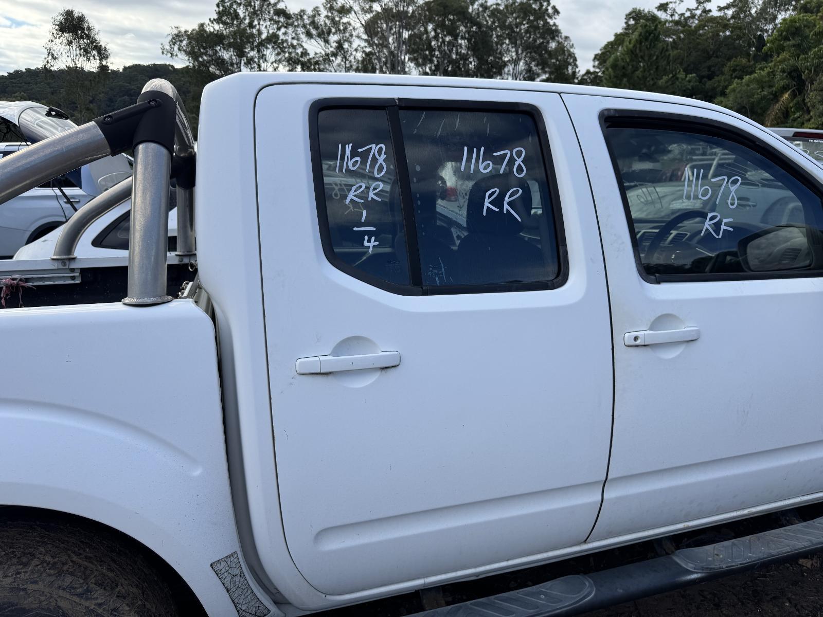View Auto part RIGHT_REAR_DOOR_SLIDING NISSAN NAVARA 2010
