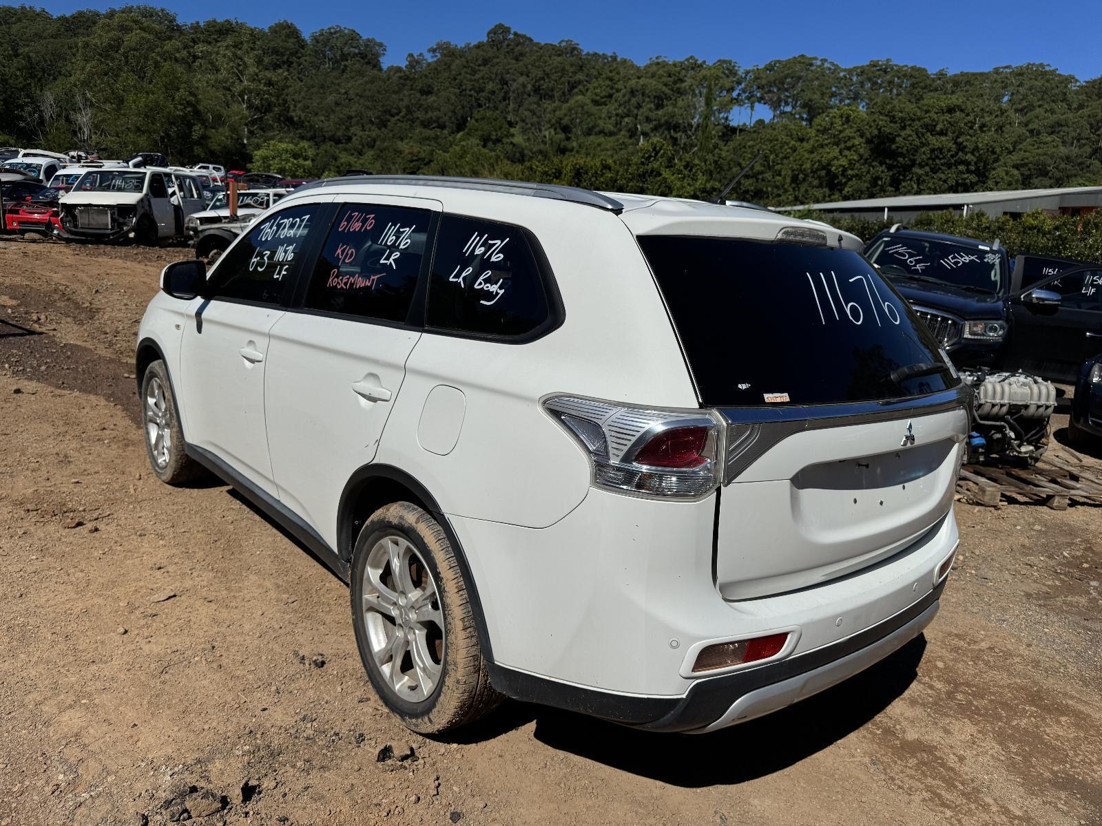 View Auto part Fuel Tank MITSUBISHI OUTLANDER 2014