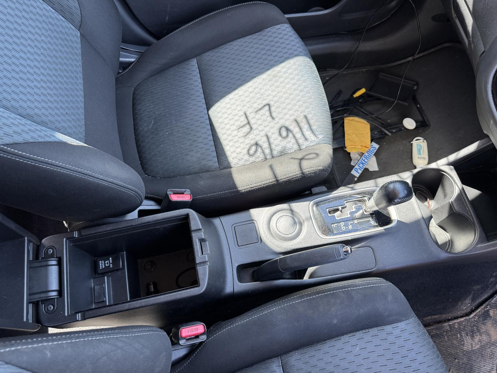 View Auto part Console MITSUBISHI OUTLANDER 2014