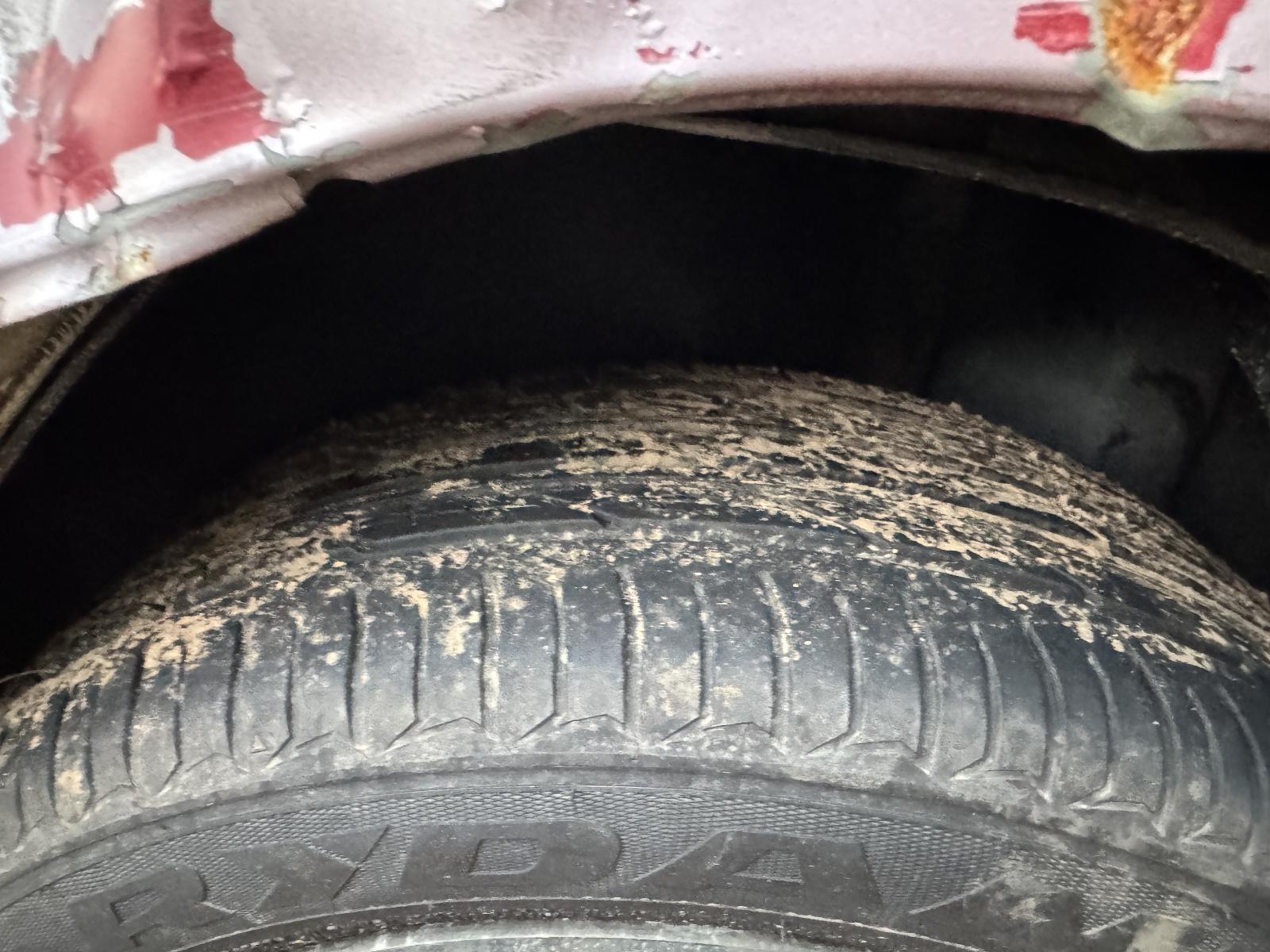 View Auto part Tyre SUZUKI SWIFT 2005