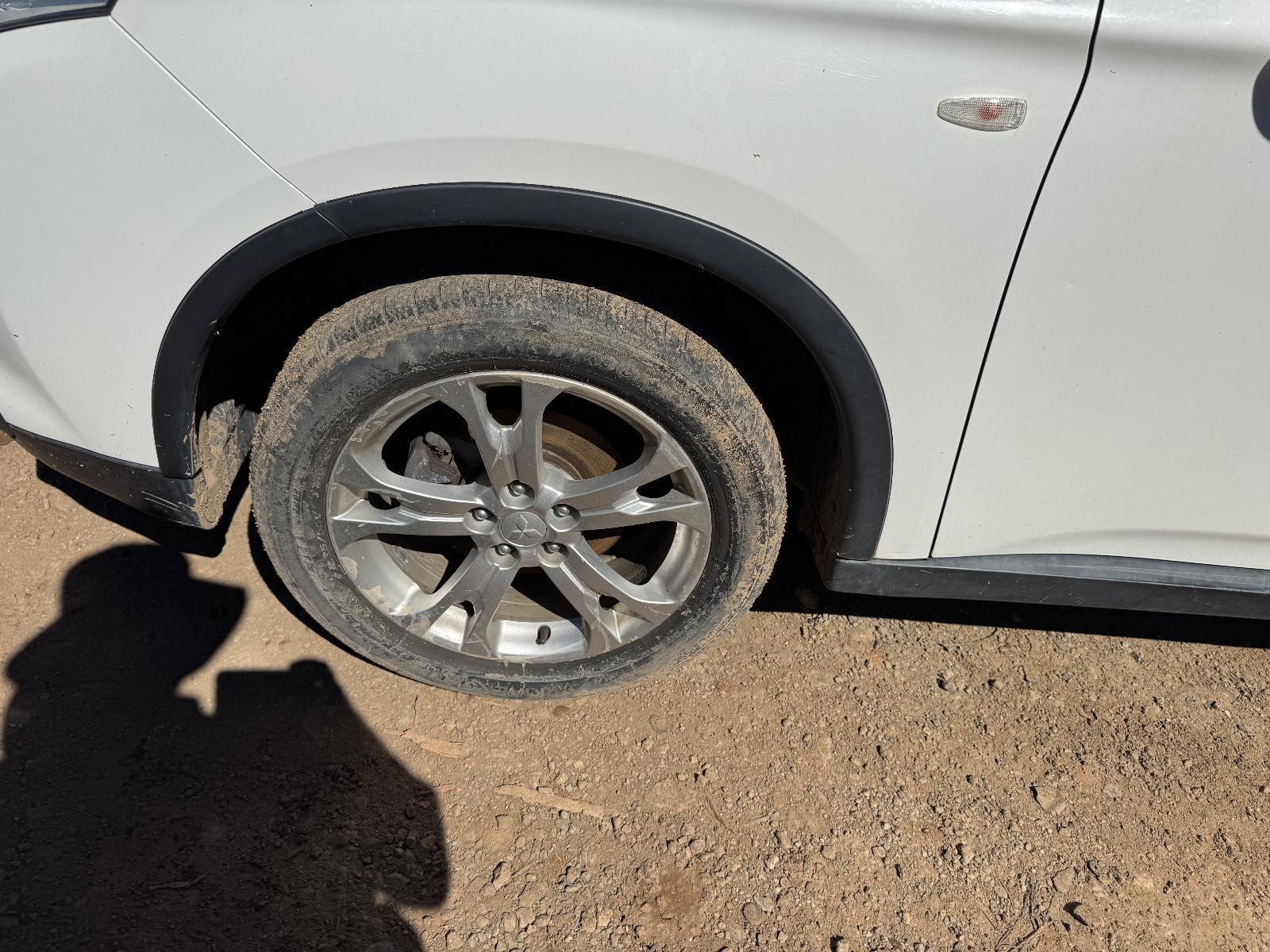 View Auto part Wheel Arch Flare MITSUBISHI OUTLANDER 2014