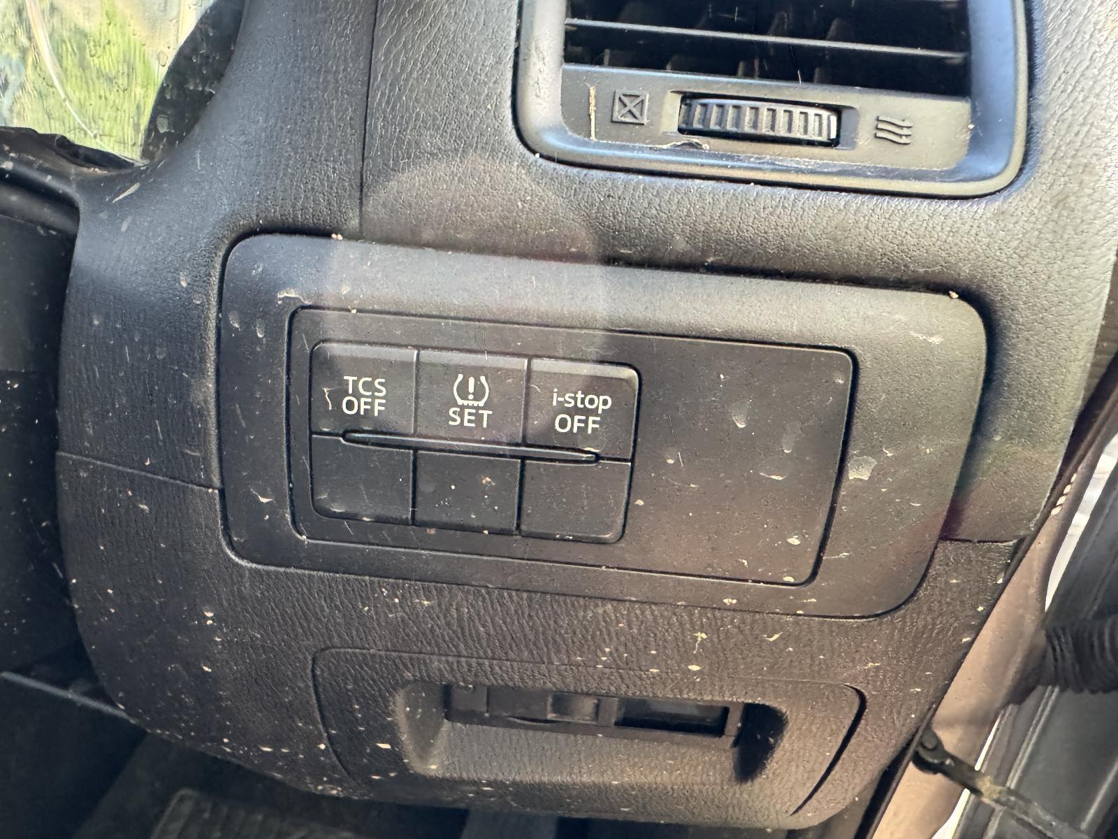View Auto part Misc Switch/Relay MAZDA CX5 2014
