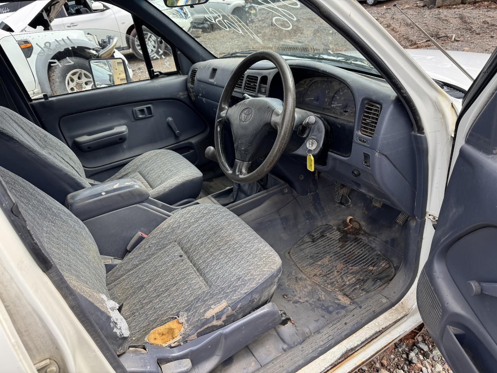 View Auto part Fuse Box TOYOTA HILUX 2002