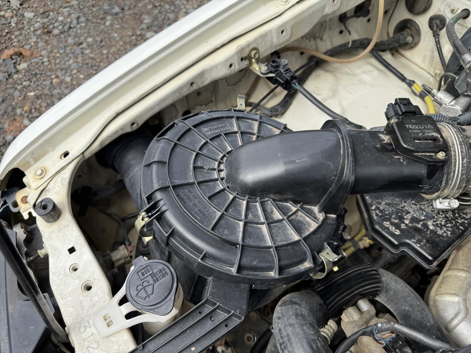 View Auto part Air Cleaner/Box TOYOTA HILUX 2002