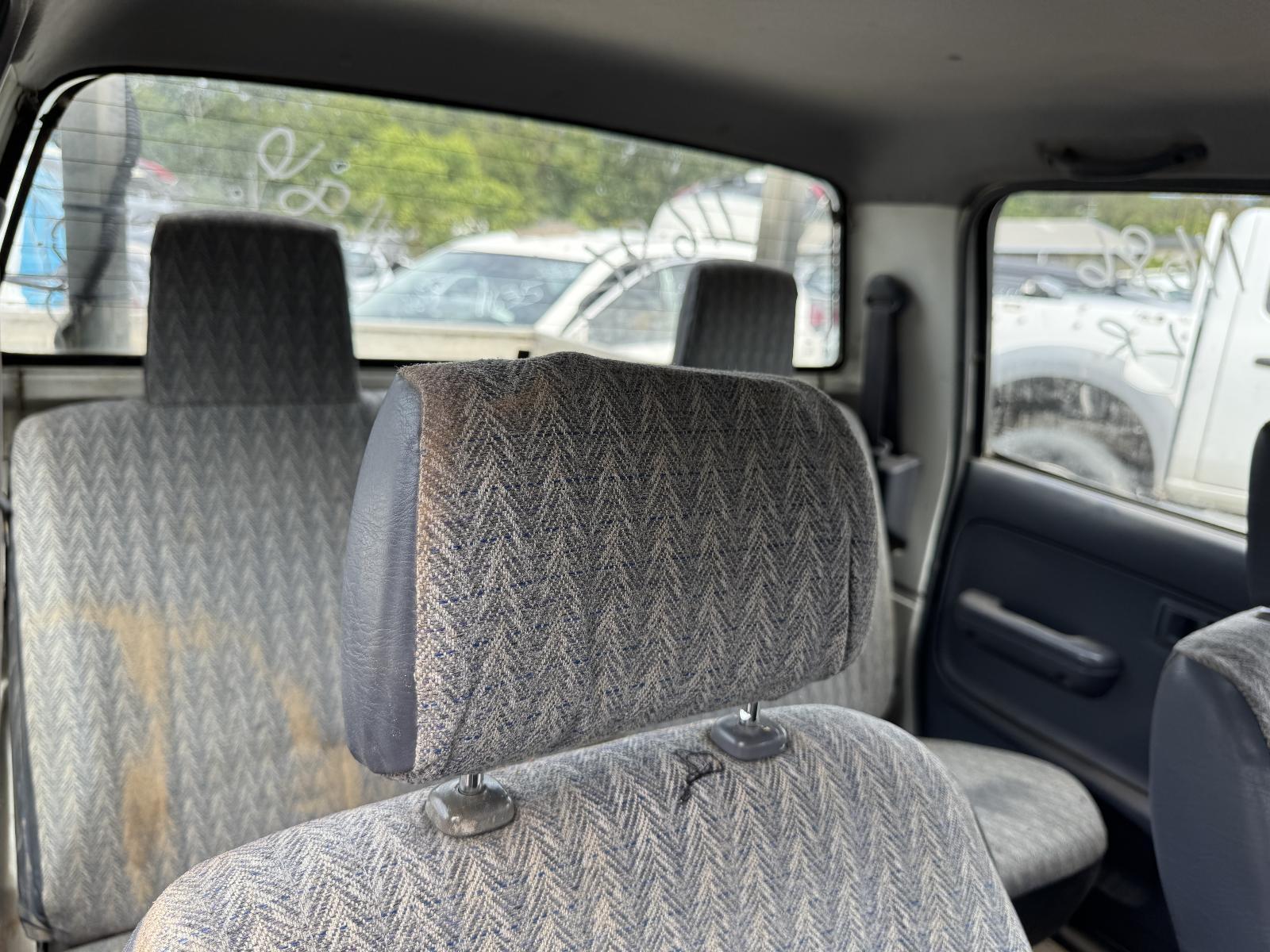 View Auto part Headrest TOYOTA HILUX 2002