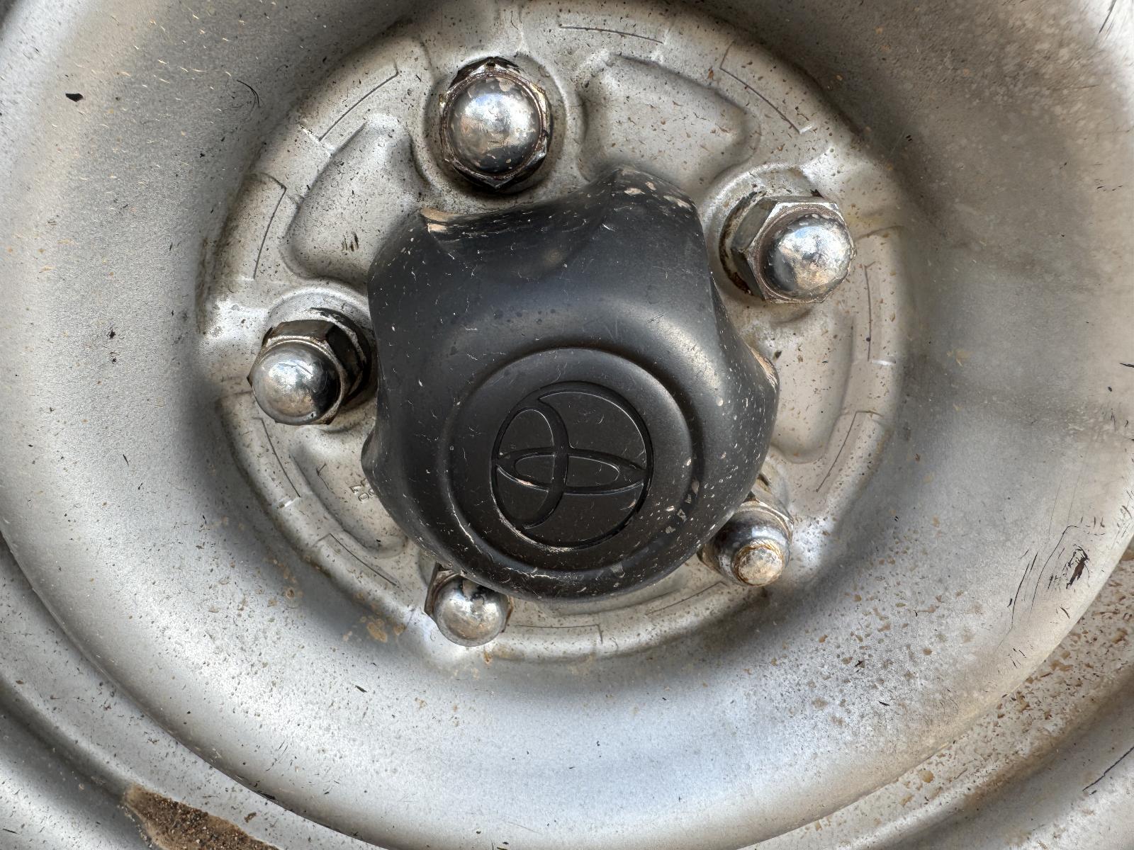 View Auto part Wheel Cover/Hub Cap TOYOTA HILUX 2002