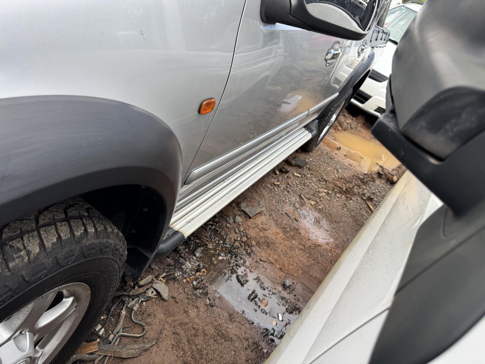 View Auto part Side Step/Skirt GREAT WALL V200/V240 2012