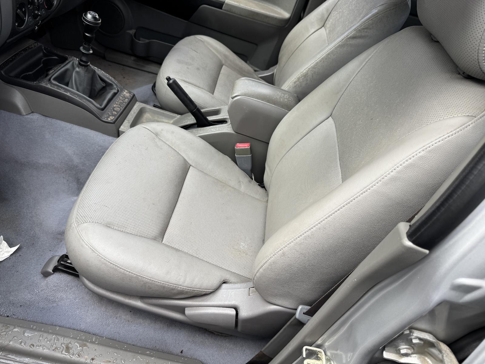 View Auto part Front Seat GREAT WALL V200/V240 2012