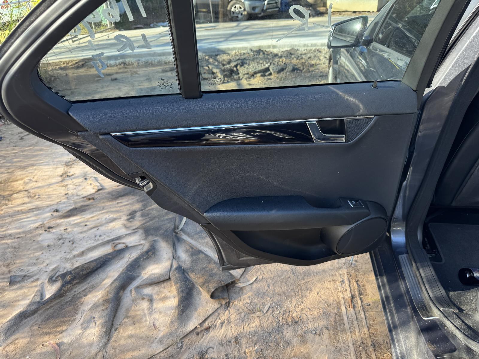 View Auto part Left Rear Wnd Reg/Motor MERCEDES C CLASS 2010