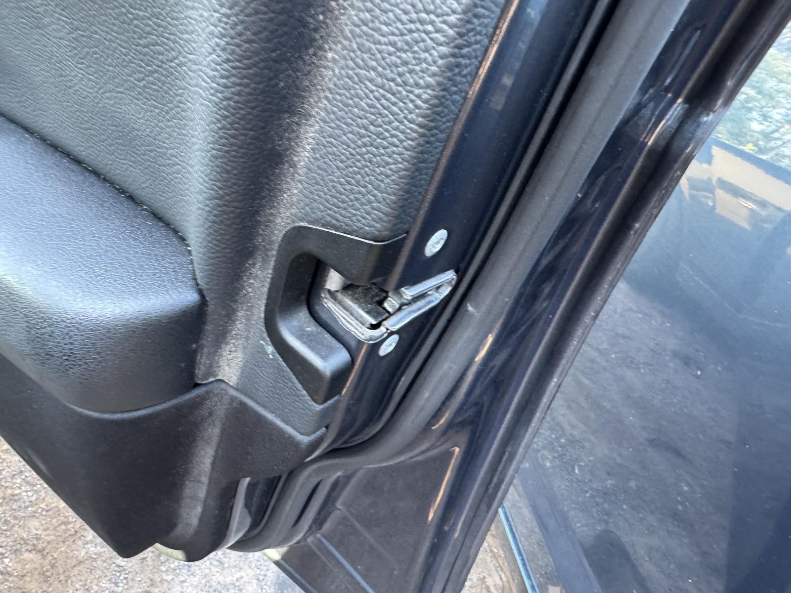 View Auto part Door/Boot/Gate Lock MERCEDES C CLASS 2010